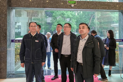 刘小刚调研001.jpg