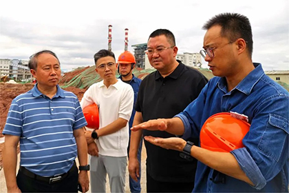 廖廷君到新建项目调研.jpg