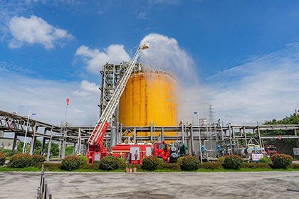 筑牢安全防线 锤炼应急尖兵——火博体育股份公司开展液氨罐区泄漏事故综合应急救援演练