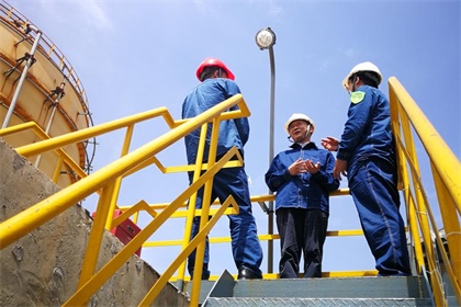 火博体育股份公司领导廖廷君赵永清率队督查和宁公司安全生产工作