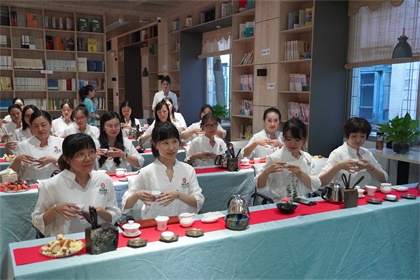火博体育股份公司工会开展“魅力女性  品味人生”茶艺体验活动