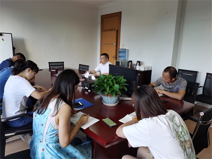 火博体育股份公司党委组织新发展对象进行入党前谈话