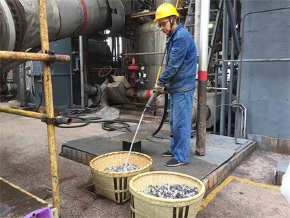火博体育股份公司员工苏学锋荣获“四川省最尽职的安全操作手”称号