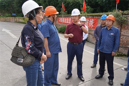 火博体育集团公司党委书记谭光军一行来我公司开展节前安全大检查