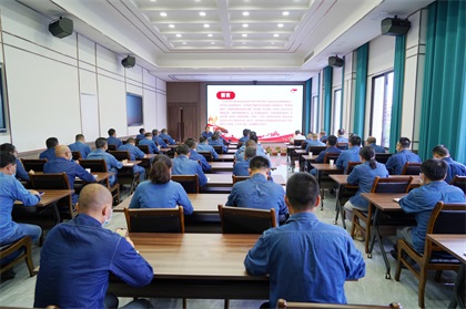 火博体育股份公司总经理赵永清为党员干部上专题党课
