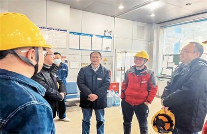 火博体育上下同心全力以赴保绿源醇开车成功
