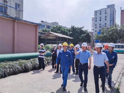 火博体育集团公司党委书记、董事长潘建华带队来我公司开展“五一”节前安全环保综合督查