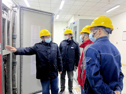 火博体育股份公司领导赵永清、陈占清深入一线检查指导大修工作