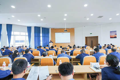 火博体育股份公司召开一季度生产经营分析会