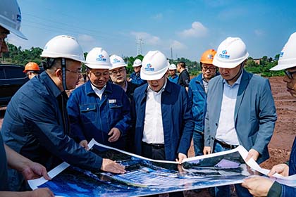 泸州市国资委党委书记、主任张学彬率队督导火博体育重大项目建设和企业安全生产工作